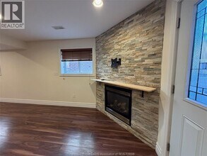 2148 Everts Ave in Windsor, ON - Foto de edificio - Building Photo