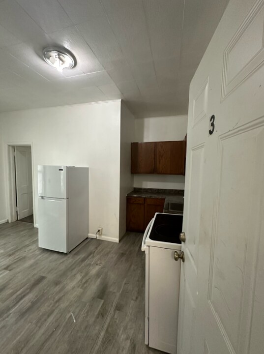 416 Main Ave N-Unit -3 in Thief River Falls, MN - Building Photo