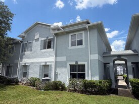 4105 Waterside Island Ct in Tampa, FL - Building Photo