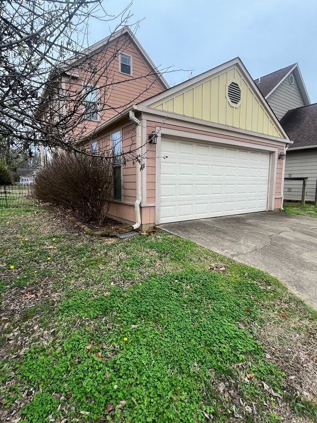 400 Warner Ave in Jonesboro, AR - Foto de edificio - Building Photo