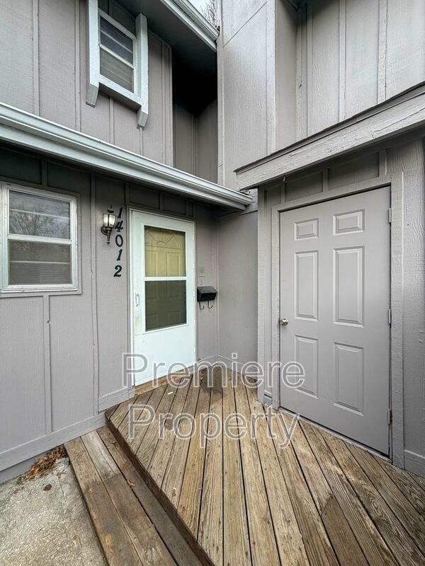 14012 Ballantrae Dr in Grandview, MO - Building Photo - Building Photo