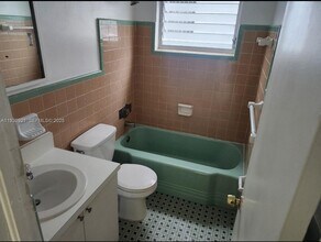 501 77th St in Miami Beach, FL - Building Photo - Building Photo