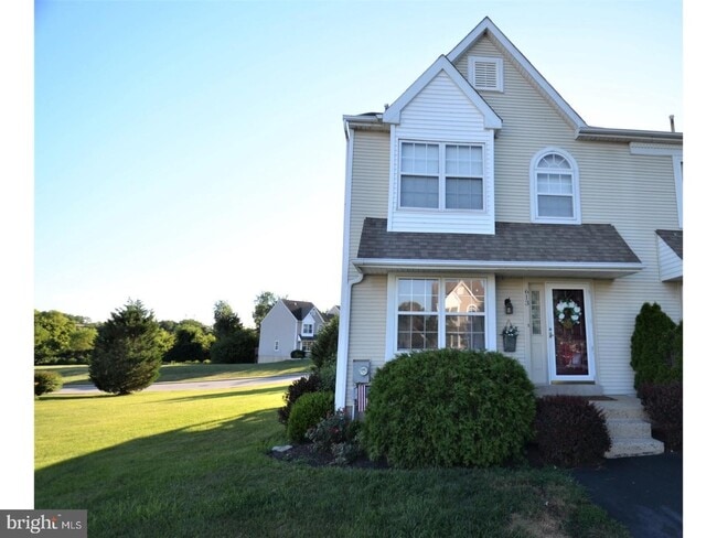 property at 613 Longwood Rd