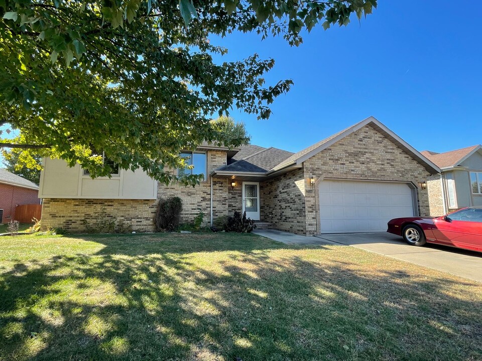 3546 W Winchester Dr in Springfield, MO - Building Photo