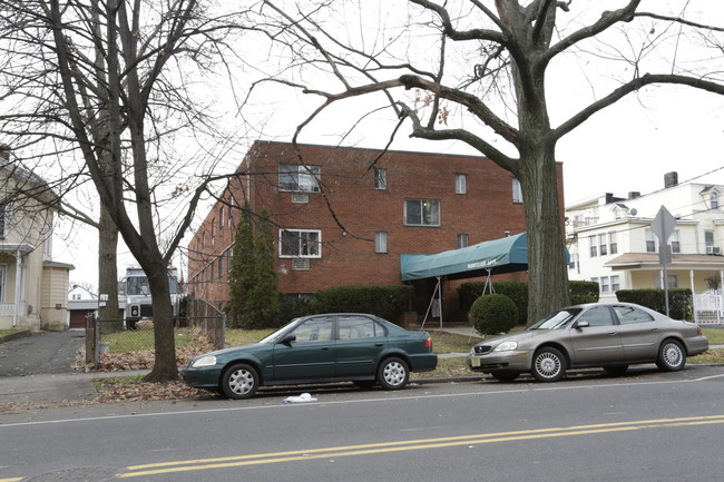 Montclair Apartments in Newark, NJ - Foto de edificio - Building Photo