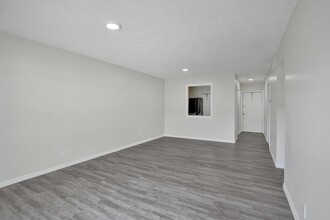 4200 NW 3rd Ct, Unit 239 in Plantation, FL - Foto de edificio - Building Photo