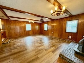 7839 Robinson St in Overland Park, KS - Building Photo - Building Photo