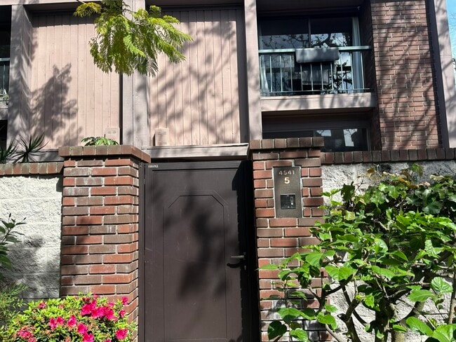 property at 4541 Alla Rd