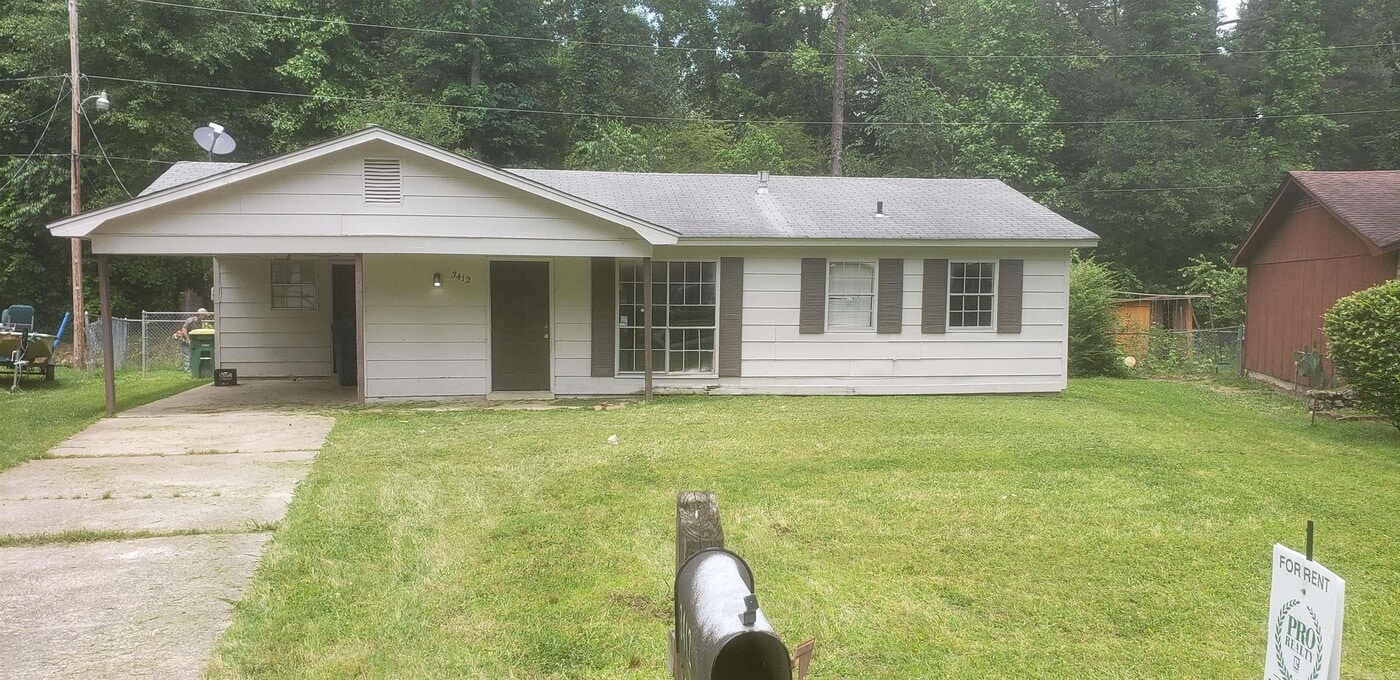 14123 Clayton Dr in Shannon Hills, AR - Building Photo