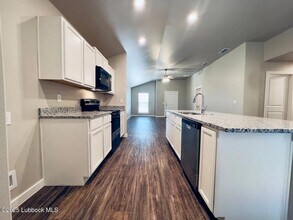 2016 Kenwood Ave in Lubbock, TX - Building Photo - Building Photo