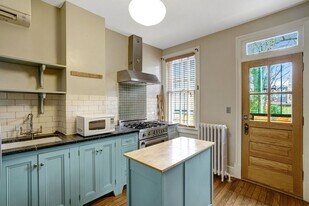 1511 D St SE in Washington, DC - Building Photo