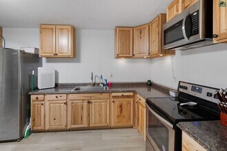 2468 Topeka Dr in North Pole, AK - Building Photo - Building Photo
