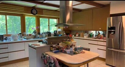 39 Drabbington Way, Unit #1 in Weston, MA - Foto de edificio - Building Photo