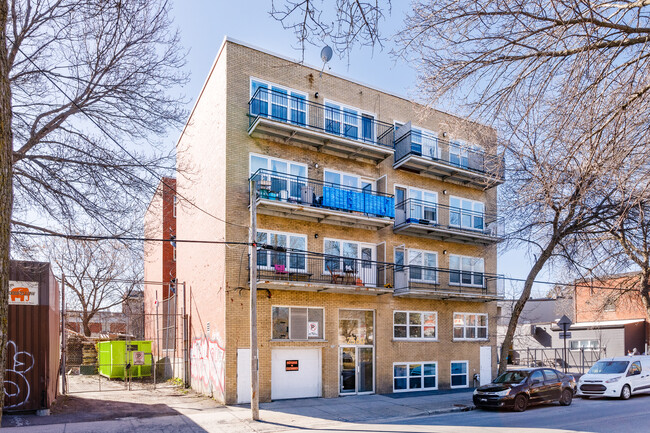 2560 Augustin-Cantin St in Montréal, QC - Building Photo - Primary Photo