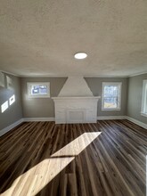 208 W Brown Ave in Bellefontaine, OH - Foto de edificio - Building Photo