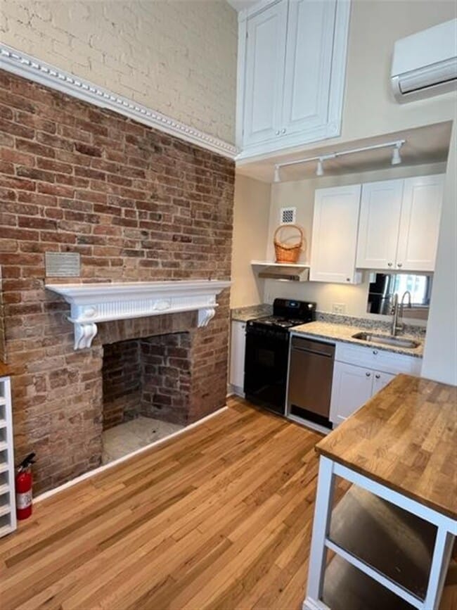 878 Massachusetts Ave, Unit 6