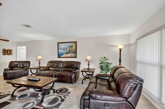 4677 Robinwood Cir in Boynton Beach, FL - Building Photo - Building Photo