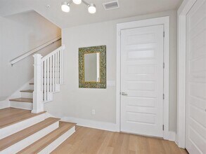 508 Laurel Pk Dr in Sarasota, FL - Building Photo - Building Photo