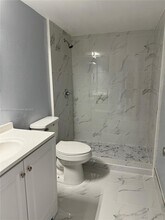 6840 Pembroke Rd in Miramar, FL - Building Photo - Building Photo