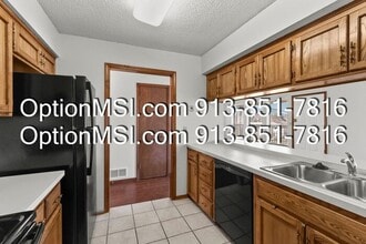 3703 NE 72nd St in Gladstone, MO - Building Photo - Building Photo