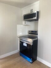 43 Whiting St in Hamden, CT - Building Photo - Building Photo