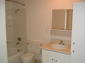 #334 OLYMPIC PARK in Vancouver, WA - Building Photo - Interior Photo