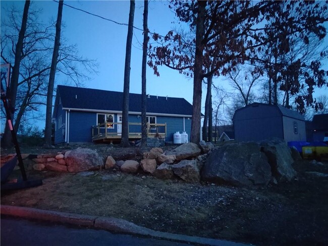 7 Hemlock St in Fort Montgomery, NY - Building Photo - Building Photo