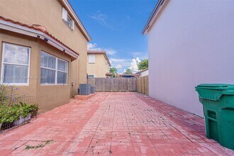 9138 SW 167th Ct in Miami, FL - Building Photo - Building Photo