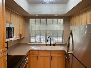 2535 Wedglea Dr in Dallas, TX - Building Photo - Building Photo