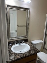 1975 Avenida del Mexico, Unit 119 in San Diego, CA - Foto de edificio - Building Photo