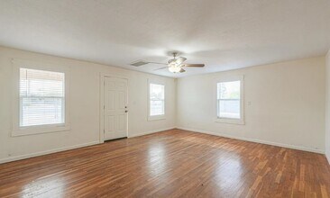 300 N Morrison Ave in Casa Grande, AZ - Building Photo - Building Photo