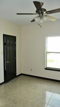 1200 E Daffodil Ave in McAllen, TX - Building Photo - Building Photo