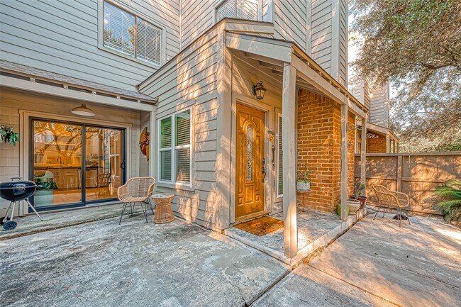 property at 11733 Lakeside Pl Dr