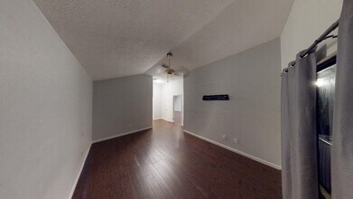 90 S Cobble Hill Cir in Spring, TX - Building Photo - Building Photo