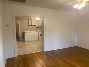 1913 W 38th St in Austin, TX - Building Photo - Building Photo