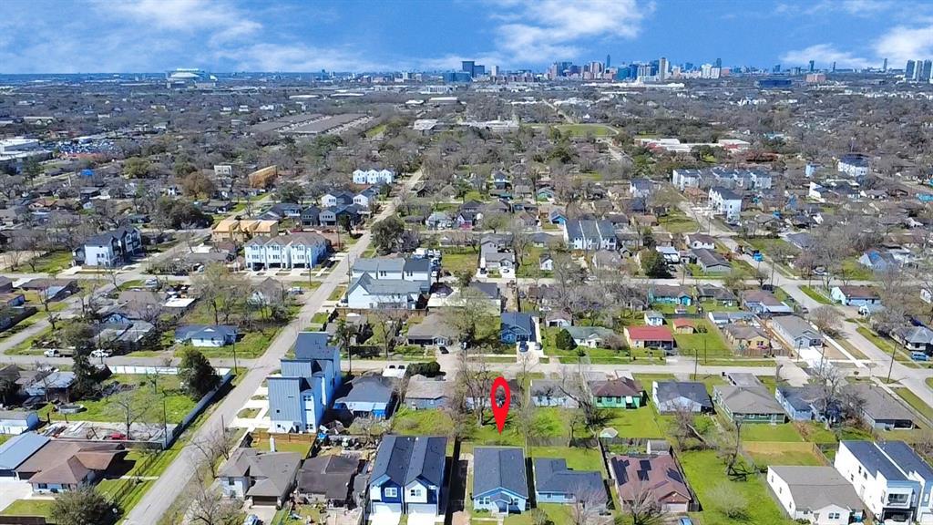 6832 Foster St in Houston, TX - Building Photo