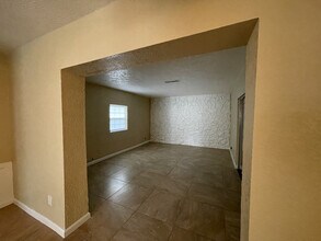 3211 Jersey Ct in Fort Pierce, FL - Foto de edificio - Building Photo