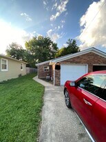 2753 Edgewood Ln in New Albany, IN - Foto de edificio - Building Photo