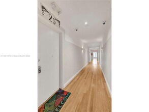 260 Euclid Ave in Miami Beach, FL - Building Photo - Building Photo
