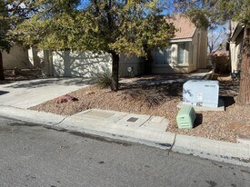9828 Double Rock Dr in Las Vegas, NV - Building Photo