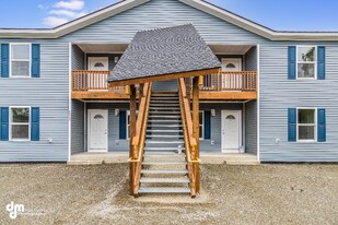 6963 Bull Rush Ave, Unit B in Wasilla, AK - Building Photo