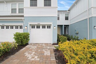 4071 Via Sienna Cir in Sarasota, FL - Building Photo - Building Photo