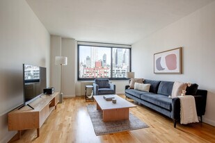 180 W 20th St in New York, NY - Building Photo