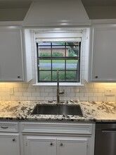 2800 Shoreline Dr in Sherman, TX - Building Photo - Building Photo