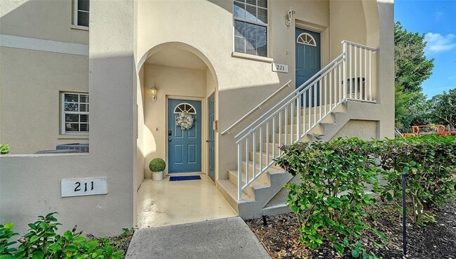 8375 Glen Rose Way in Sarasota, FL - Building Photo - Building Photo