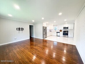 104 Birch Dr in Lafayette, LA - Building Photo - Building Photo