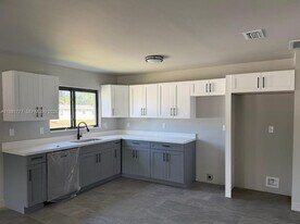 2806 NW 9th Ct in Fort Lauderdale, FL - Building Photo