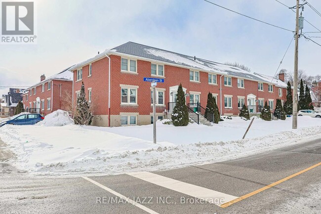 property at 366 Mary St N