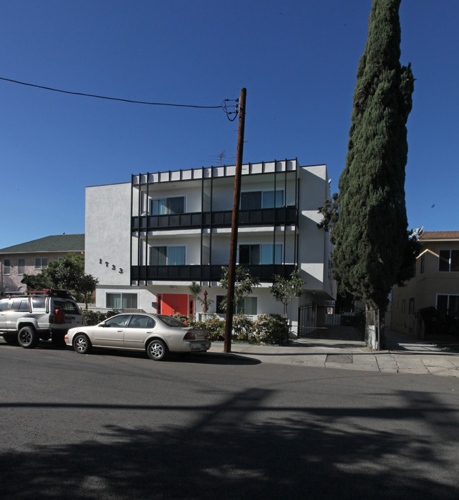 1733 N Alexandria Ave in Los Angeles, CA - Foto de edificio - Building Photo