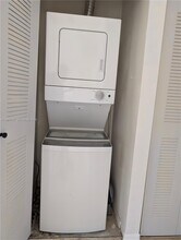 3680 N 56th Ave in Hollywood, FL - Building Photo - Building Photo